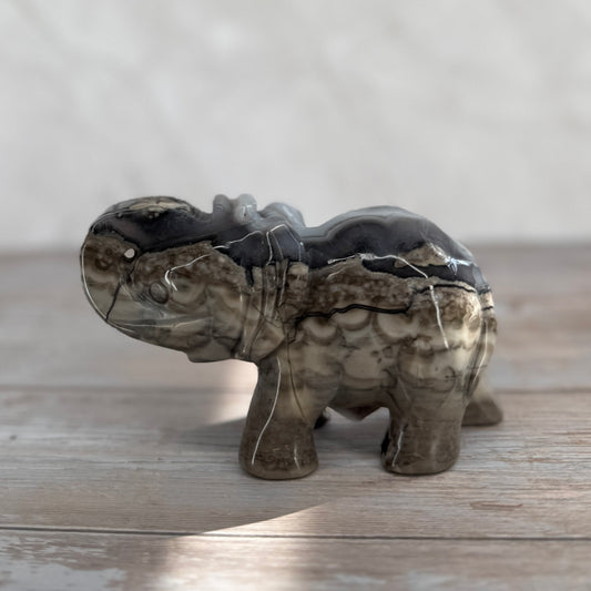 Agate Elephant Carving- UV Reactive