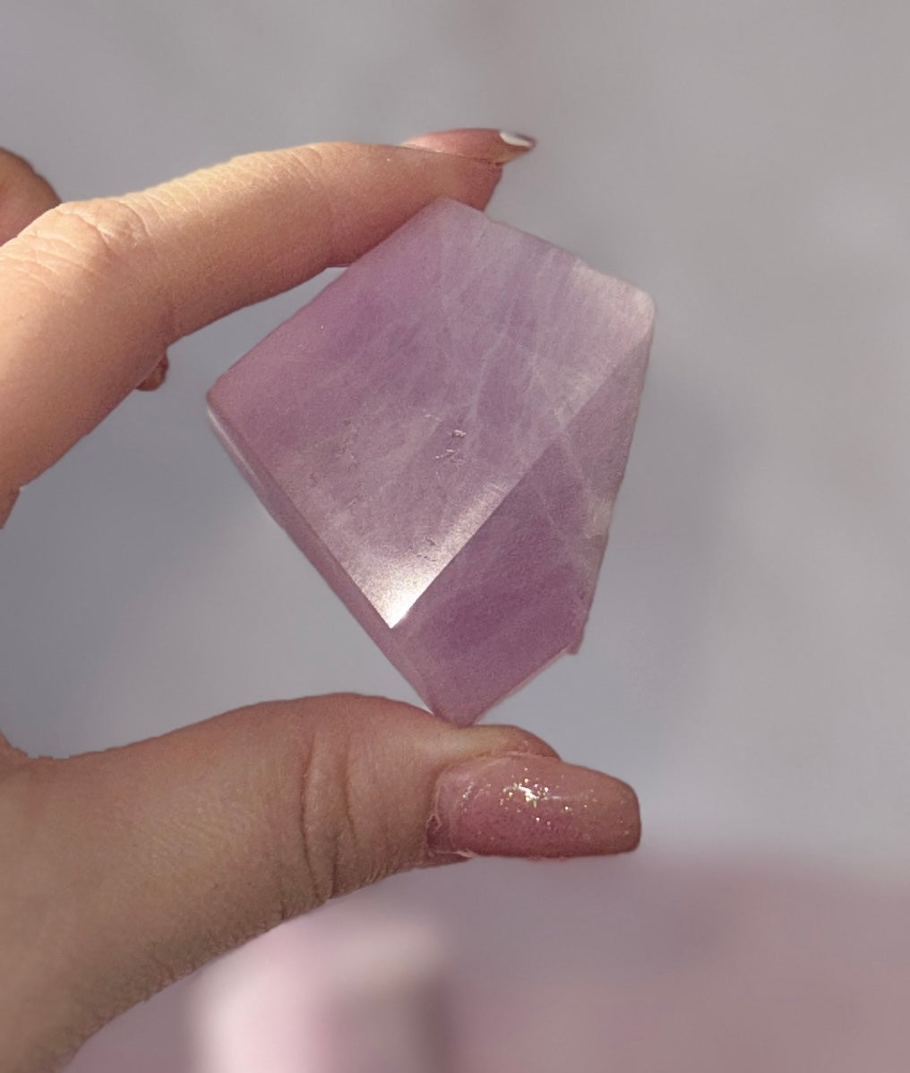 Kunzite Freeform K1