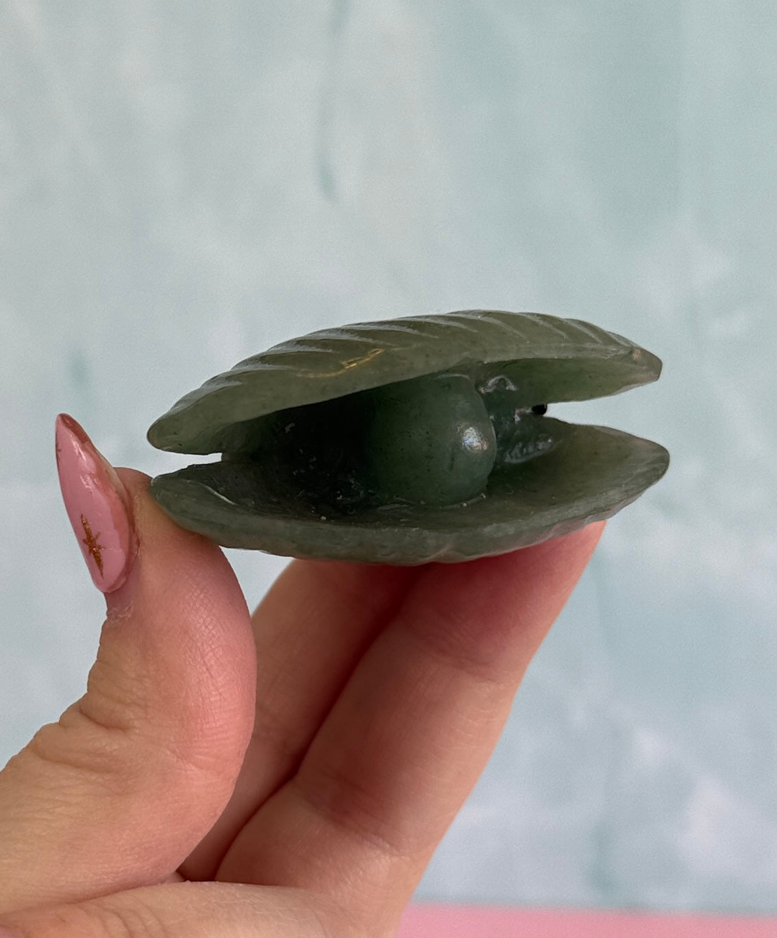GREEN AVENTURINE LUCKY CLAM – 62g