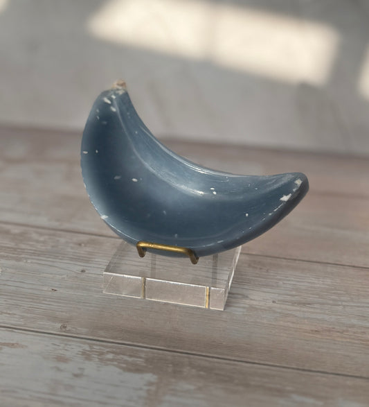 Angelite Moon Dish – Peaceful Communication & Calm Support Crystal | Approx. 97g, 3.75"