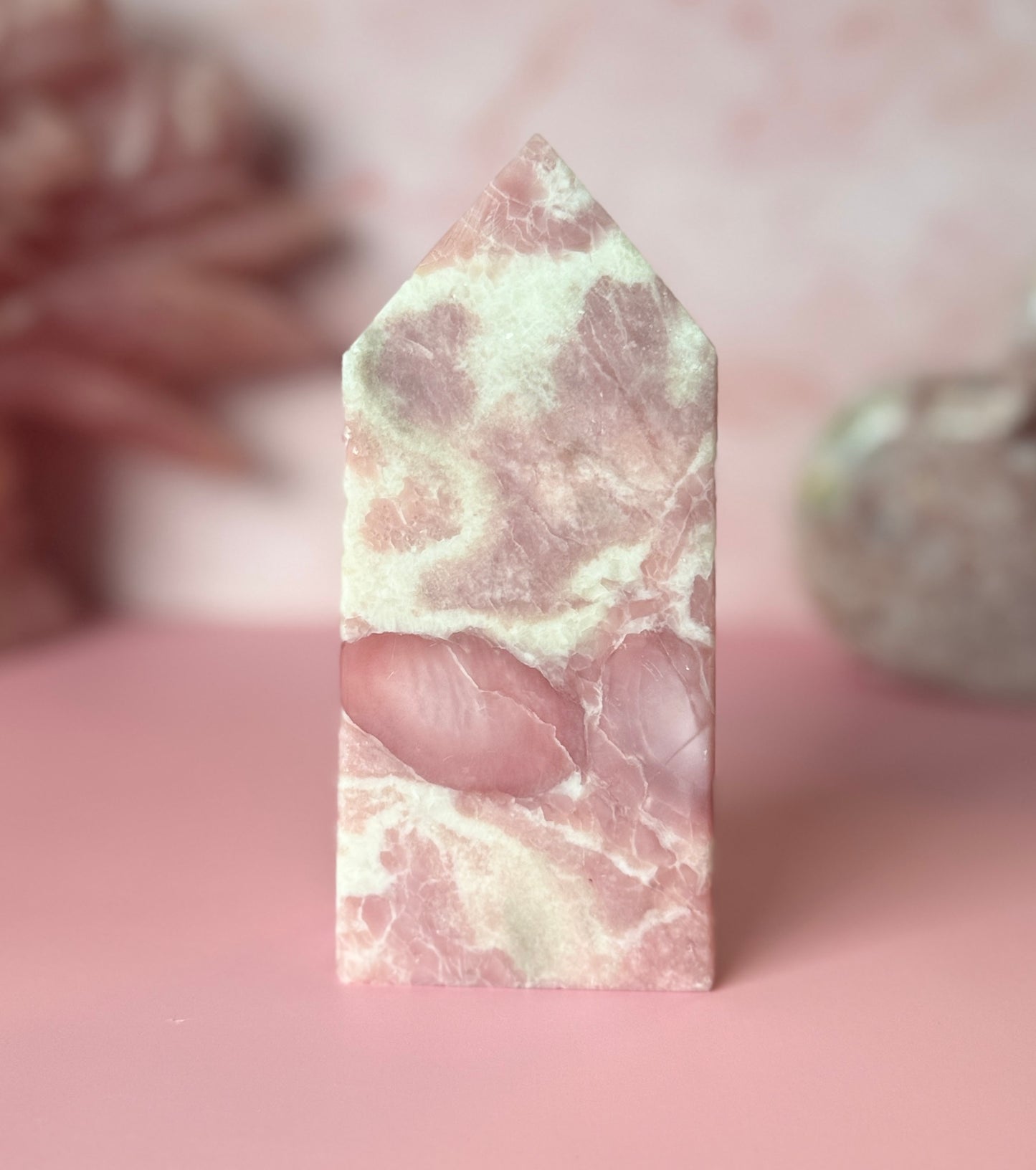 Strawberries + Cream Pink Opal Tower – 492g | 5.25"