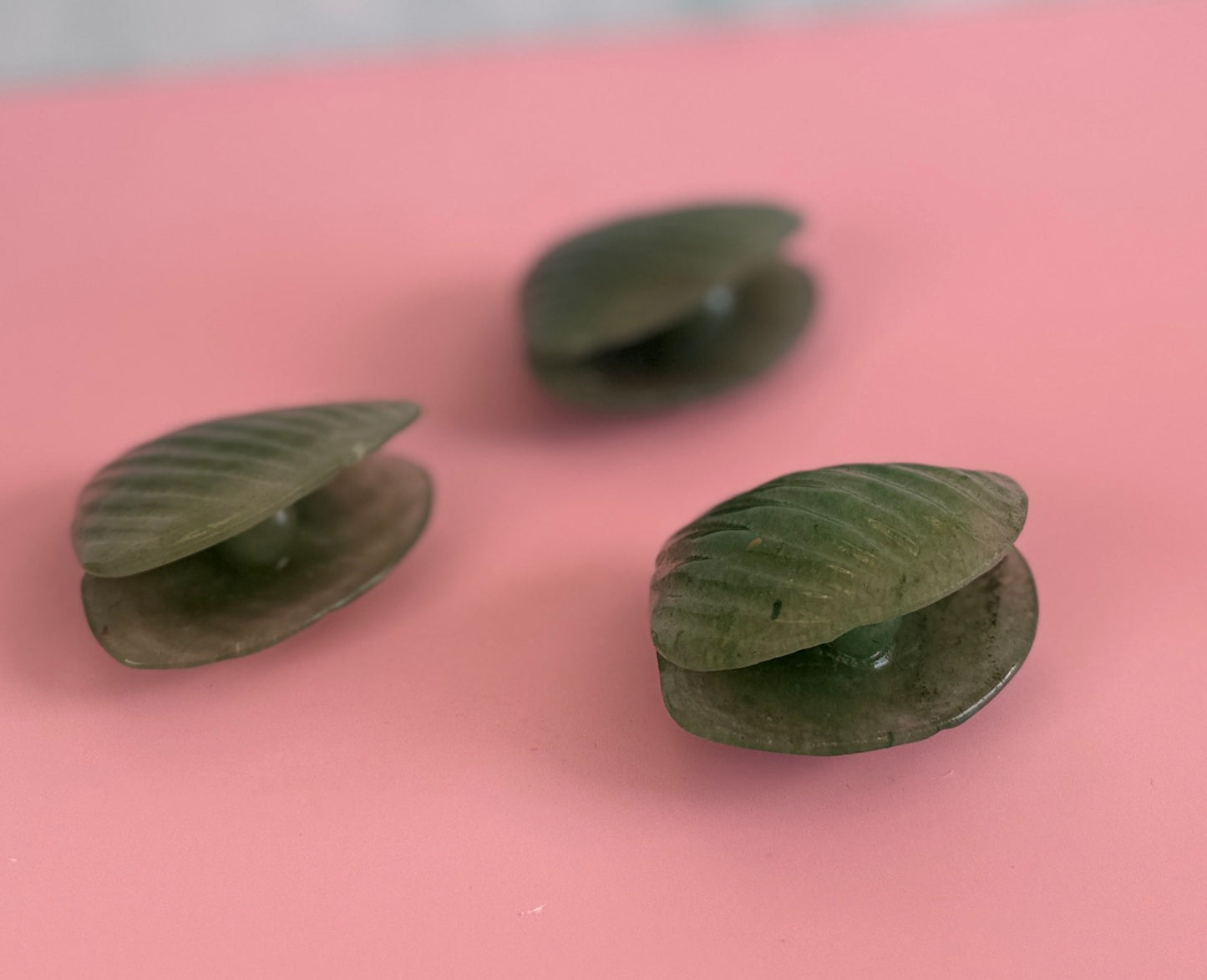 GREEN AVENTURINE LUCKY CLAM – 62g